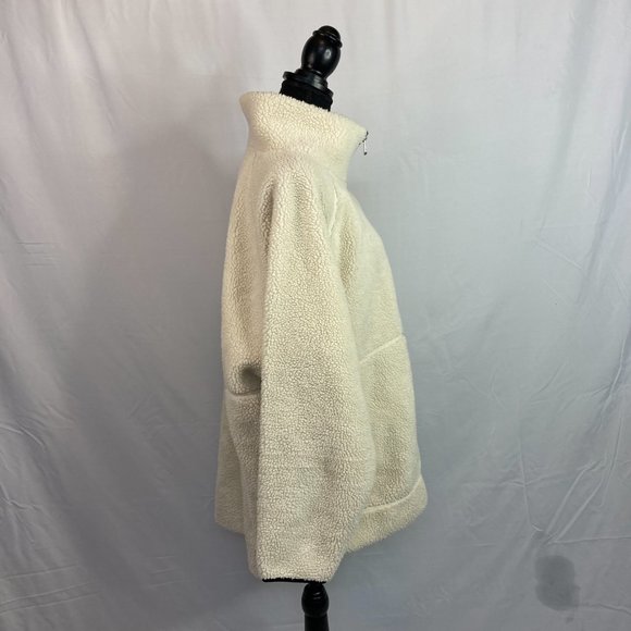 Old Navy Active Cream Sherpa Fleece Jacket with Black Trim - Picture 8 of 8